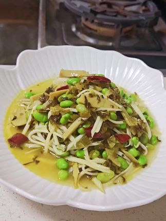 茭白毛豆烧雪菜雷笋,蛮鲜的嘞#家常菜 #晚饭吃什么