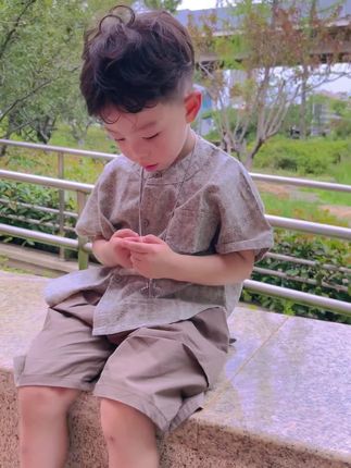 做一个快快乐乐的男孩#萌娃夏季穿搭 #抖in潮童新势力 #阳光帅气