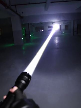 #大功率强光手电筒#强光手电筒#户外照明#方便实用