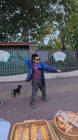 谁懂啊 太像了! #青年创作者成长计划 #我的刀盾 #抽象 #比比拉布 #八嘎压鹿