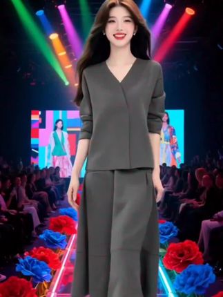 #优雅气质 #引领时尚潮流 #时装搭配 #最美穿搭 #穿出自信穿出美丽 @抖音创作小助手 @我要上热门