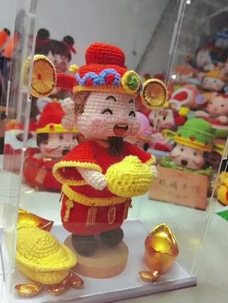 运气交给锦鲤,你只管努力就行#我的手工作品 #钩针编织 #财神钩织 #毛线钩织 #原创视频