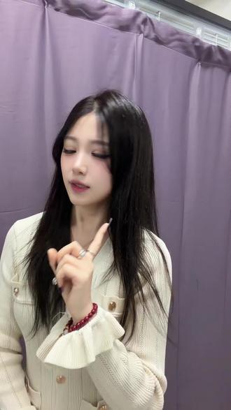 千问APP,你的AI生活小助手 #阿里千问#AI生视频#手心烟花