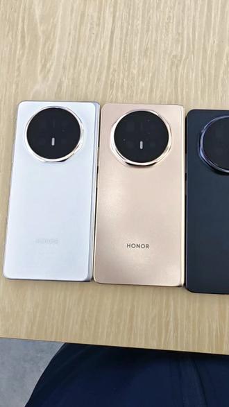 #V6 #折叠屏#碎屏险
荣耀magic V6双屏宝记得领取哦 #折叠屏 #荣耀 #上热门