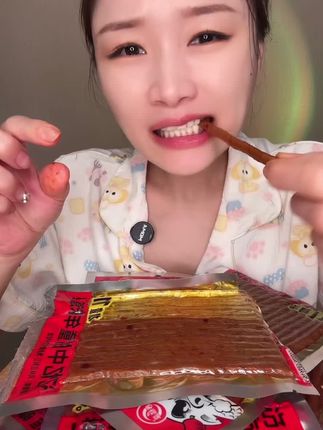 【80后小时候味道】春福盈相思卷老式大豆筋辣条怀旧零食麻辣儿时怀旧零食香辣解馋#好吃到爆 #小时候味道 #抖音爆款