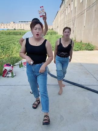 脚干 脚裂 脚脱皮 脚洋洋 大人小孩都能用 三天见笑 不笑退款有运险险#喷脚王