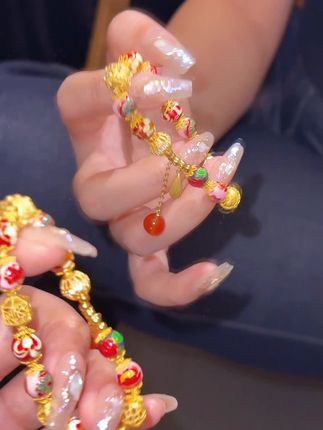 周大生手链,戴上就不想摘 #周大生珠宝 #礼物#美出高级感