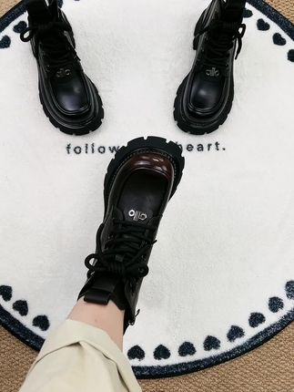 #穿搭女神范 #时尚好物大赏 #好穿又好搭 #时尚百搭 #潮鞋风向标
