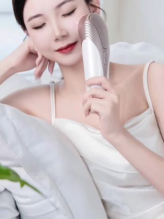 【新品首发】Luminera牛奶光超光子美容仪家用美白淡斑舒缓紧致