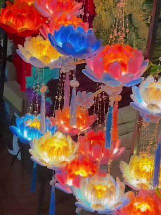 #手工diy 中秋节古风扭扭棒荷花灯diy材料包 #所求皆所愿所愿皆所得 #这也太好看了 #少女心爆棚 #荷花灯