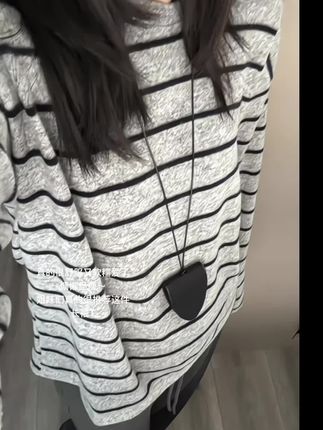 微胖狠狠爱了啊,姐妹们都去冲!!#条纹上衣 #慵懒风穿搭 #秋季穿搭
