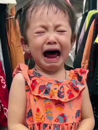 #哭成泪人 #小公主看到吃的就不哭了#