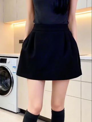 #随时随地标记一下 #半身裙 #短裙#秋日鞋包氛围感拿捏了 #跟着抖音学穿搭