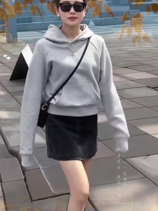 #洋气减龄 #卫衣穿搭 #秋季穿搭 #连帽卫衣 #卫衣