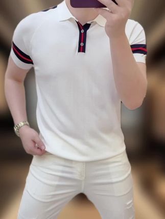 这款冰丝polo短袖太可了!作为夏季穿搭的宝藏单品,它面料柔软舒适,上身轻薄透气,谁穿都好看~ 新品上新价超便宜划算,爆款热卖中,妥妥的捡漏好时机,穿过都会无限回购!#男士短袖 #polo衫短袖 #夏季短袖 #短袖T恤 #短袖推荐