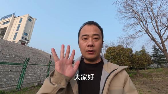 孩子写放风筝只会一句干巴巴?
教你一个心情开头公式,
作文瞬间变高分,家长快收好~#放风筝 #万能开头 #新人如何做抖音