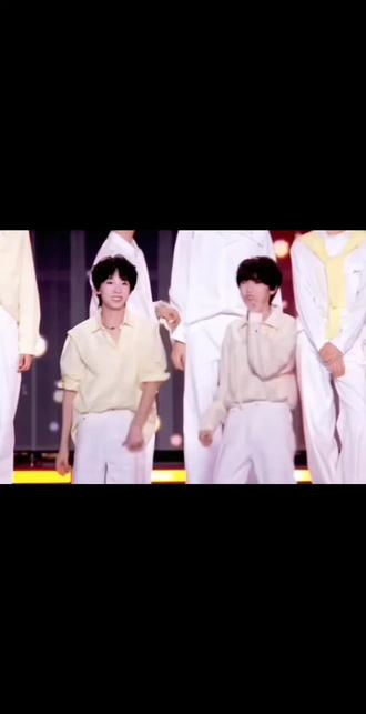 cr来自水印!奇文真情侣不解释💙🩷#奇文#左奇函#杨博文 #绝配 #物料