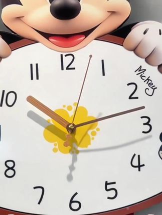 #时钟 创意卡通客厅挂钟装饰挂墙时钟现代静音摇摆日历挂表家用石英钟表#挂钟 #客厅时钟 #客厅挂钟 #时钟推荐