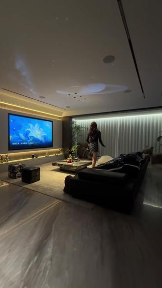 你家的电视机还有开机广告吗? #电视机#智能电视#买电视#85寸电视#55寸电视