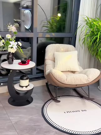 #阳台泡茶桌椅组合# 家的样子 这款阳台小茶桌,金属与岩板的融合,时尚又大气,放在阳台上瞬间提升了整个空间的格调#阳台桌椅#时尚家居