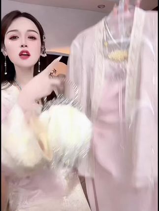 #高级感穿搭 #仙女裙 #优雅气质 #温柔风穿搭 #谁穿谁好看