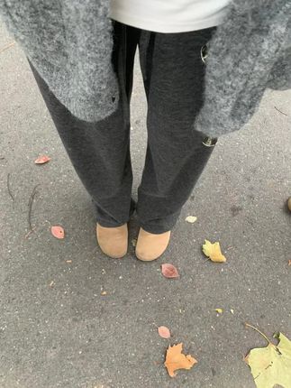 超舒服糯米裤,趁限时优惠40元,闭眼入!灰色有点条纹感,黑色条纹不明显,深灰相当受欢迎#阔腿裤女 #阔腿裤推荐 #阔腿裤穿搭 #糯米裤小个子 #糯米裤推荐