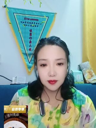放假不知道在家吃啥零食的,今天推荐一款,十五月澳脆奶香酥礼盒,外层酥酥脆脆,还有可可的微苦醇香,赶紧囤几盒吧!