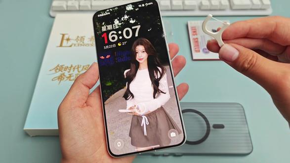 难防,没有提前给自己的一加ACE6准备好合适的配件千万不要 轻易的尝试,麻了啊还好提前准备了一手#一加ACE6 #一加ACE6钢化膜 #手机壳#散热器 #数码科技