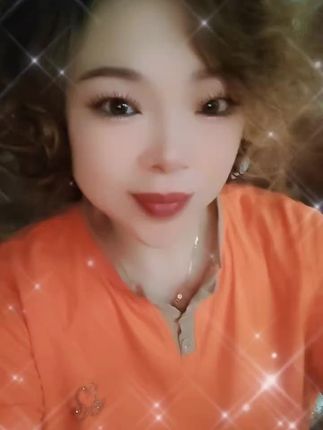 给自己一个微笑,😊😊愿美好的一切如约而至,早上好我的朋友🥰🥰🌹🌹