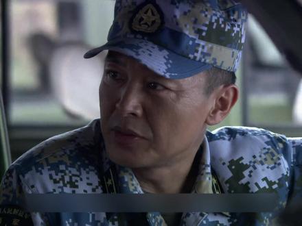 小伙超长的憋气本事,成功救下被困人员 #电视剧解说 #好剧推荐 #救人 #军旅剧