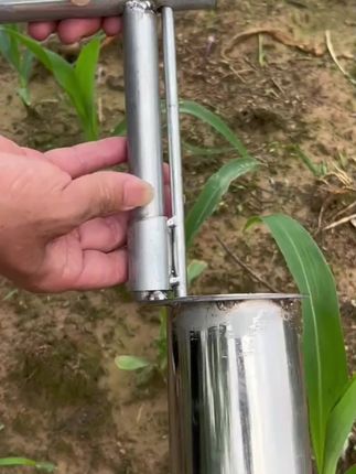 #移栽神器 #农具 #农用工具 #农业种植 #三农种植技术 @抖音小助手 @抖音作者会客厅 @抖音媒体内容优推官 @抖音来客 @创作运营小助手 @抖音来客官方助推官