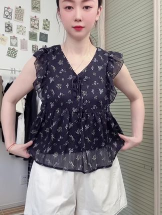#短裤#夏季搭配 #入夏穿搭 #夏季套装 夏天穿什么