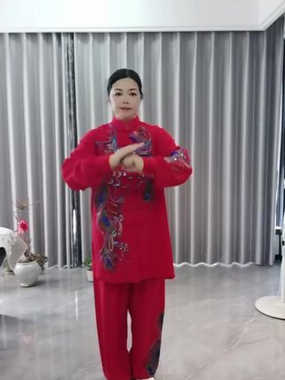 小和山太极服女2025新款刺绣表演比赛武术太极拳八段锦练功服长款#好物推荐🔥 #好剧推荐 #好东西一起分享 #质量第一诚信为本 #面料柔软舒适