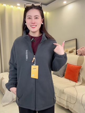 #外套穿搭 #外套 #冬季搭配 #藏肉显瘦穿搭 #百搭上衣