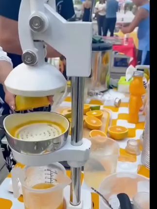 路边摊创业榨汁机 手动榨汁器摆摊商用橙汁柠檬挤压 出汁率达 %L66 器甘蔗橙子鲜榨果汁神器压榨机子 3s极速出汁 手动榨汁机摆摊商用挤压器橙汁专 高出汁率 用压榨器手压鲜榨工具神器橙子 出汁率达 手动式手压榨汁机商用摆摊家用果 99.7% 汁分离机橙汁平口平头新款挤压器 荣事达手动榨汁机摆摊商用挤压器 出汁率达 %L66 橙汁专用压榨器手压鲜榨果汁神器