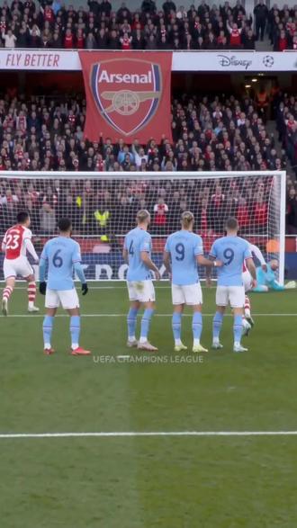 #AI酋长球场任意球时刻 #抖音ai创作 #随变ai随便玩