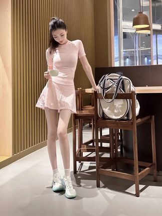 谁说跑步鞋不能出街? 好看百搭#女神穿搭 #星火力 #星火力极速1.0