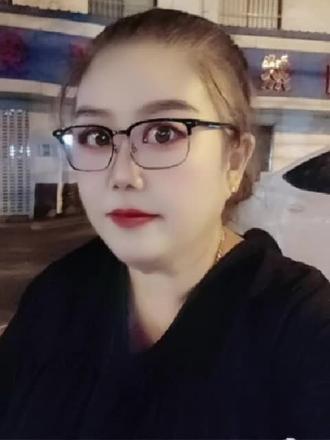 上班喽 有时候累了不想干了,低头一看不干咋整啊,我就这条件,实力不允许啊