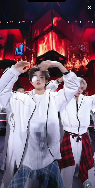 今天超好的开场❤️不是越努力越幸运吗 郭聪明什么时候能幸运些#郭聪明#郭聪明演唱会 #舞台上的他