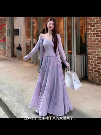 姐妹们,这个仙女裙真的巨温柔,37.9到手,上身显瘦气质温柔仙女风十足,姐妹们薅羊毛了啊#蓬蓬裙#蛋糕裙#温柔仙女裙 #显瘦裙子 #气质穿搭