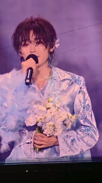 你我并非孤雏 风雨同路相扶#宋亚轩 #时代少年团演唱会 #孤雏翻唱