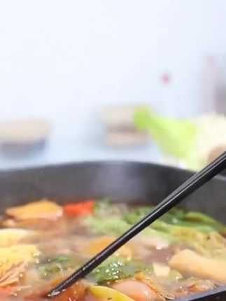 奥克斯电火锅新款家用烤鱼一体多功能电煮锅不粘炒菜烧烤涮料理锅#电煮锅 #多功能电火锅 #烤涮一体锅