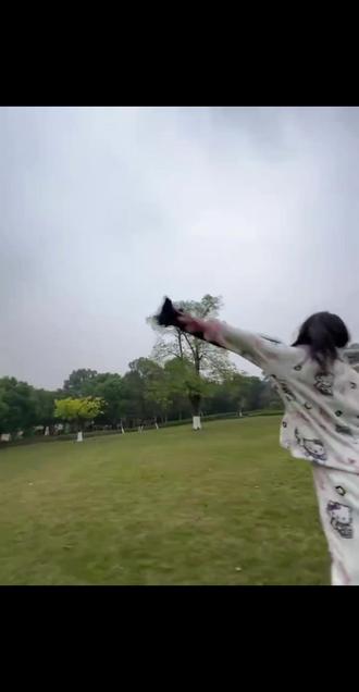 什么叫天花板比烟花闪转场教程来了 #什么叫天花板我比烟花闪 #转场教程 #雨伞转场 #剪映
什么叫天花板比烟花转闪场教程 什么叫天花板比烟花闪转场 什么叫天花板比烟花闪剪辑教程 什么叫天花板比烟花闪合拍 什么叫天花板比烟花闪转场AI指令 什么叫天花板比烟花闪转场模板 什么叫天花板比烟花闪转场素材 什么叫天花板比烟花伞AI豆包指令 什么叫天花板比烟花闪教程模板