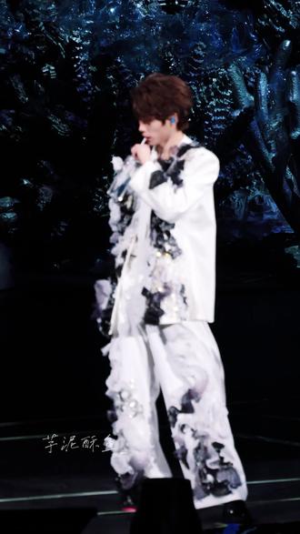 从莆田到厦门,我依旧会对你的小黎明清唱心动。
——厦门D3「free talk-小黎明合唱」
#游点意思巡演 #直拍 #舞台表现力 #zy