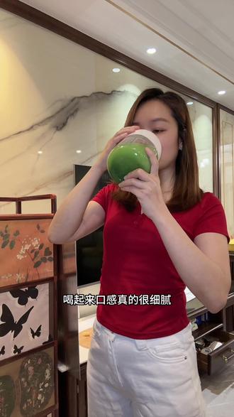 你拿什么跟我比?这个夏天我有榨汁桶,随时鲜榨纤体饮很省心#立时榨汁桶 #小仙女都在喝什么 #鲜榨果汁