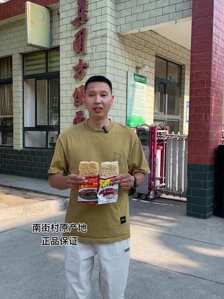可以考虑 青甘小环线 ,我们刚回来,一开始准备大环线的,开了一天觉得开车时间太长,小孩坐车累死了,临时改成了小环线。从西宁到祁连山到张掖,从张掖往青海湖方向去了。把嘉峪关敦煌这些历史线给去掉了,毕竟小孩估计并不感兴趣。感觉小环线更适合孩子,七八天的旅程,每天开车控制三四个小时最佳,一路都是风景。
