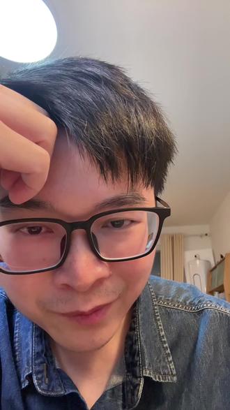 如果你们孩子闲了就想找好吃的,每天都在问今天吃什么,中午吃什么,晚上吃什么,明天早上吃什么。
那他的原生家庭一定不错,你们一定是一个非常合格的父母。#育儿 #养娃 #吃货家庭