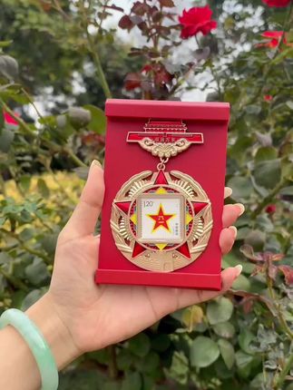 这一刻,如果信仰有颜色,那一定是中国红。#文创冰箱贴 #祖国万岁 #中国红 #祖国万岁