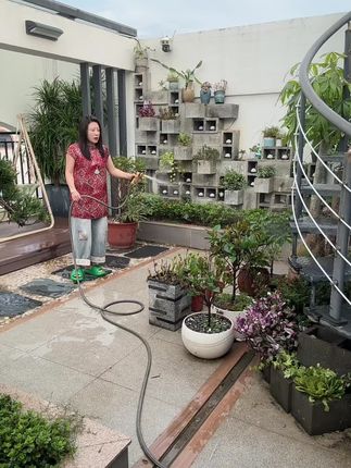 天气热了,朋友们防晒喷雾入手了没?没有记得来试试看这款,不单单可以防晒,还可以修饰皮肤哦#防晒喷雾