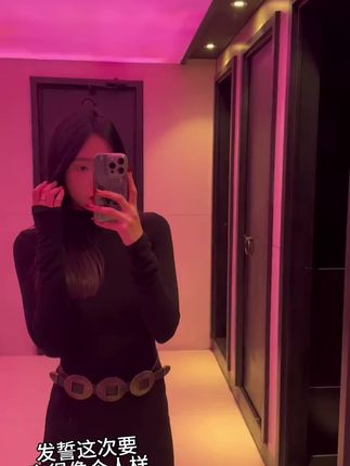 #黑色系穿搭 #今日穿搭 #短裙穿搭 #梨形身材穿搭 #辣妹穿搭